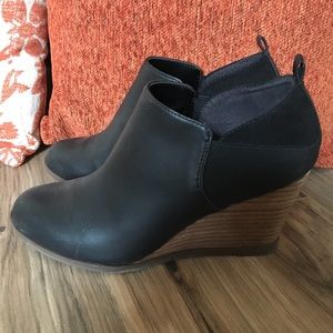 Dr. Scholls booties